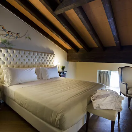 Otel Le Ali Del Frassino