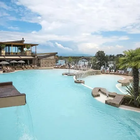 Le Ali Del Frassino Otel 4*